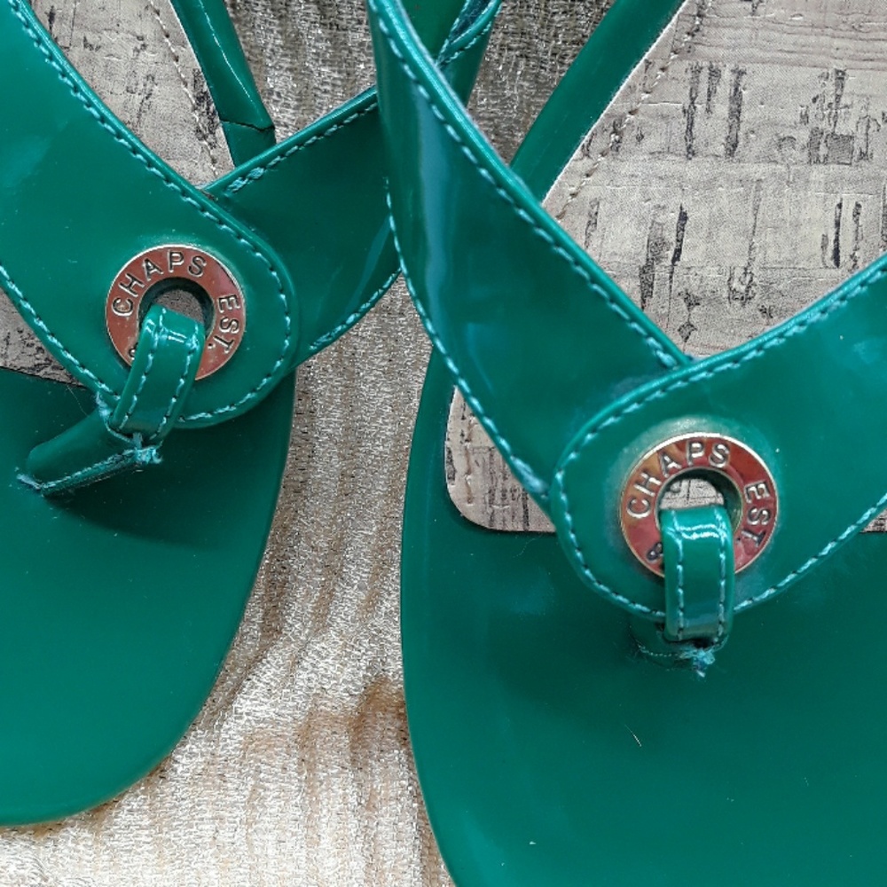 NWOT SANDALS - Picture 3 of 4